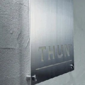 Nerezové reklamné tabule